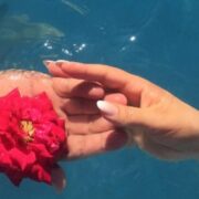 Şəbnəm Tovuzlu əri ilə hovuzda – FOTO