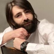 Telekanallardan pul istəyən Elşad özü aparıcılıq edəcək