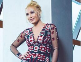 Nura Suri: “Kimə lazımdır dərrakəli adam?!”