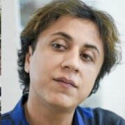 Stilist Anar taksilərdən gileyləndi: “3 manatlıq yolu getmirlər“ 