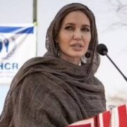 Ancelina Coli Yəmənə gedir