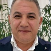 «Müğənnilərin 2 evi, avtomobilləri və bağı var»