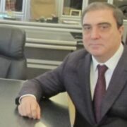 BİABIRÇILIQ! Niyazi Bayramov şəhid atasının cənazəsinə hörmətsizlik etdi — VİDEO