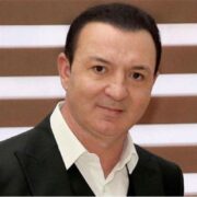 Vasif Məhərrəmlini polisə verirlər 