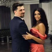 Aparıcı nişanlısı ilə görüntüsünü paylaşdı — FOTO