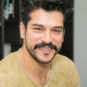 Burak Özçivit Rusiyada — VİDEO