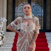 Röyanın geyimi replika çıxdı — FOTO