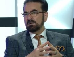 Türkiyədə efirə çıxmaq üçün maşınını satıb