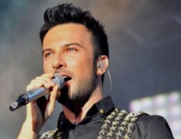 Tarkan yeni mahnısının anonsunu verdi: “Yenə məni həyəcan basdı” — FOTO