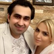 «Elton qızlarla şəkil çəkdirəndə qızım ağlayırdı»