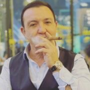 Vasifin bu paylaşımı tənqid edildi — Foto