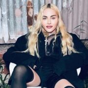 Madonnadan polisə şikayət edildi