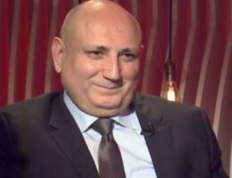 “Böyük partiyaların normal siyasi savadı olan sədri belə yoxdur” — Partiya sədri