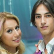 Rozanın oğlu ölkəni tərk edir