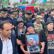 Ailənin tək Ümidi torpağa tapşırıldı — Foto