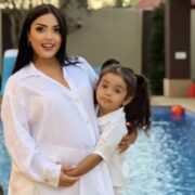 Vəfa Şərifovanın ikinci övladı oldu