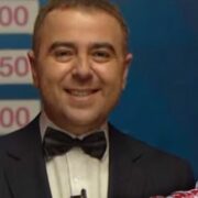 Oyundan 7100 manat uddu