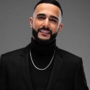 İşçisi Hüseynin telefonunu oğurlayıb