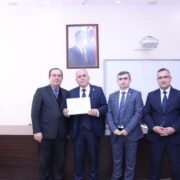 «Mediatorların ilkin hazırlıq kursu»nu müvəffəqiyyətlə bitirmiş mediatorlara sertifikatlar təqdim olundu — FOTO