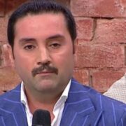 İzzət qayıdır…