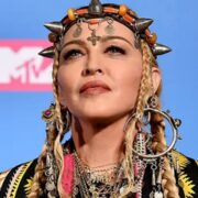 Madonna xəstəlikdən sonra ilk dünya turuna çıxır