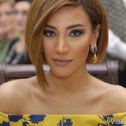 Röya pərəstişkarının evinə qonaq gedəcək