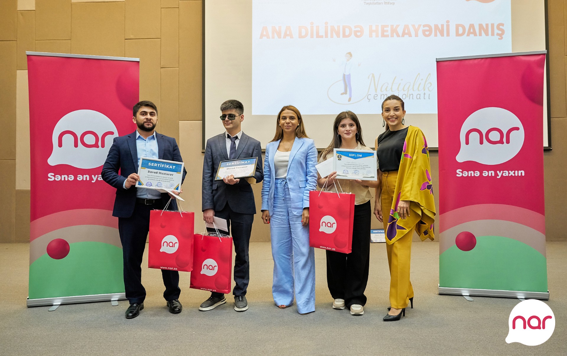 “Nar”ın dəstəyi ilə Azərbaycan əlifbası və Azərbaycan dili günündə natiqlik çempionatının qalibləri mükafatlandırıldı