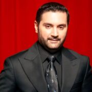 İzzət rejissorların bu hərəkətini pislədi