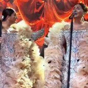 İsti havada səhnə geyimi bəyənilmədi