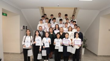 Abşeron-Xızı Regional Təhsil İdarəsində müsabiqə qalibləri ilə görüş keçirilib