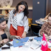 “Nar” 8 Mart münasibətilə xanım jurnalistləri təbrik etdi — Fotolar